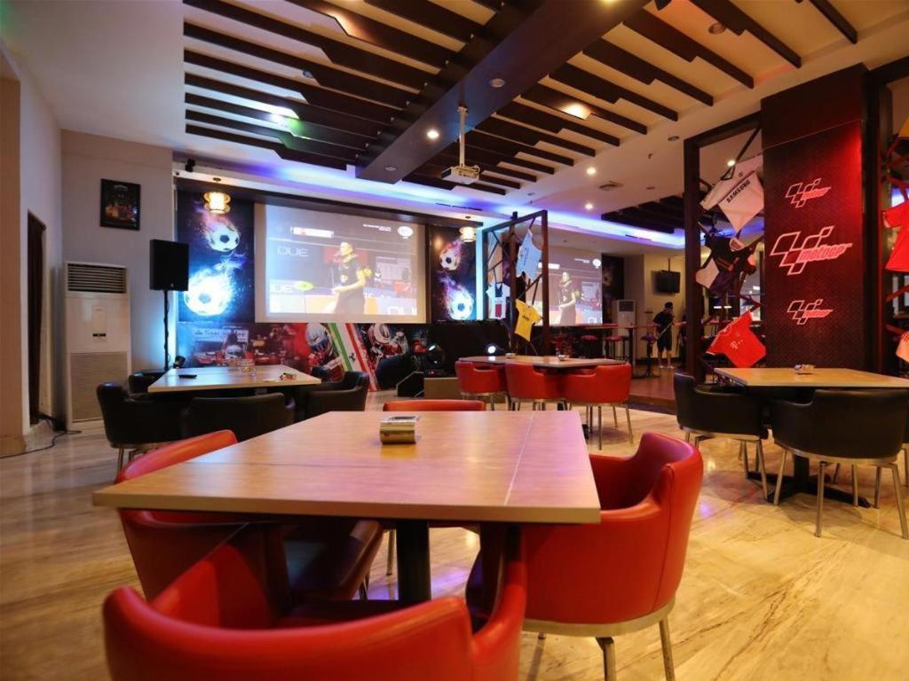 Almadera Hotel Makassar Kültér fotó