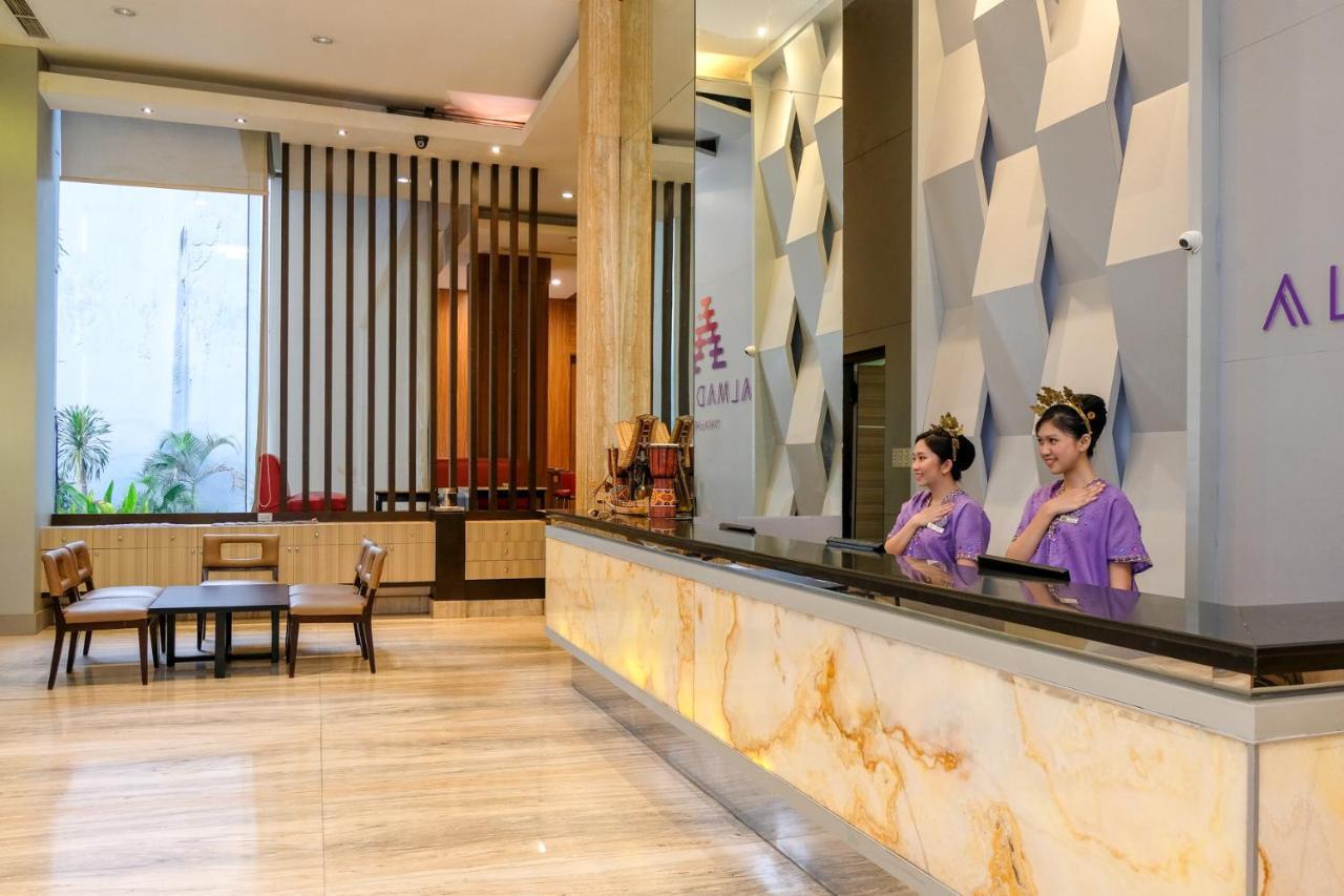Almadera Hotel Makassar Kültér fotó